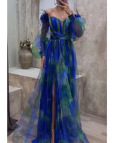 Sexy flirty blue strapless V-dress