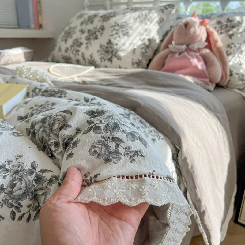 2025 Summer Quilt - 100% Cotton, Lightweight & Breathable, Cute Home Decor (No Pillowcase/Sheet) Comfortable Bedding