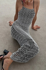 Ripple Contrast Backless Dress