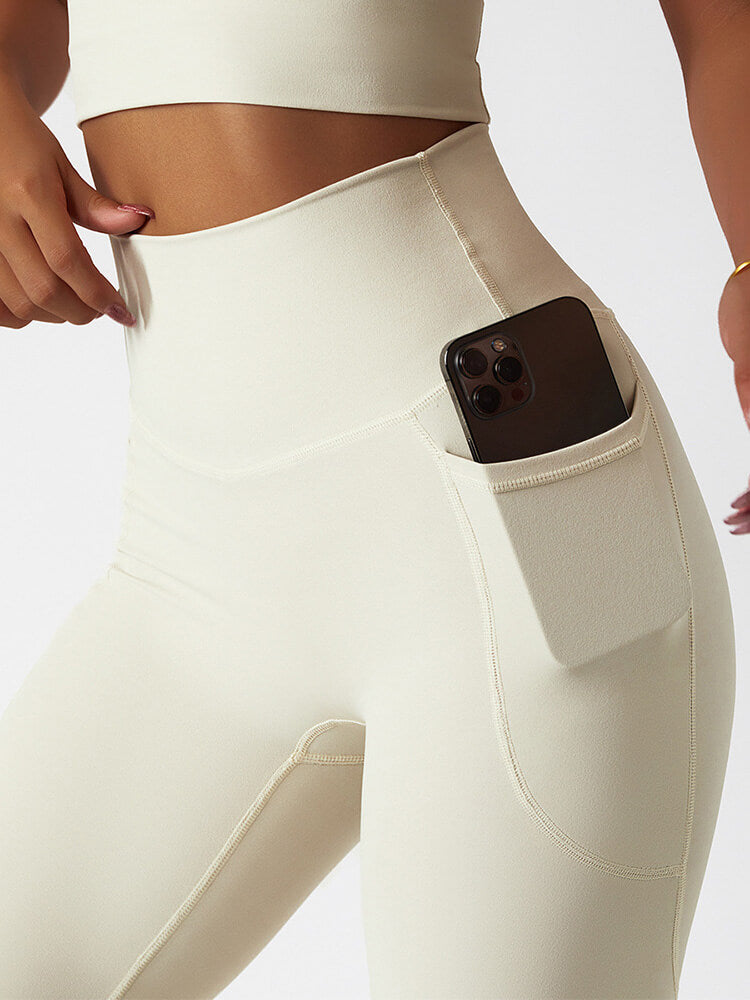 Air Cloud High Rise Leggings with Phone Pocket